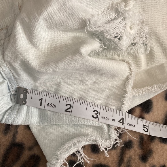 2 for $30 AMERICAN EAGLE Shorts Women’s Size 6 AEO Denim Shorts Hi Rise Shortie - Picture 13 of 13